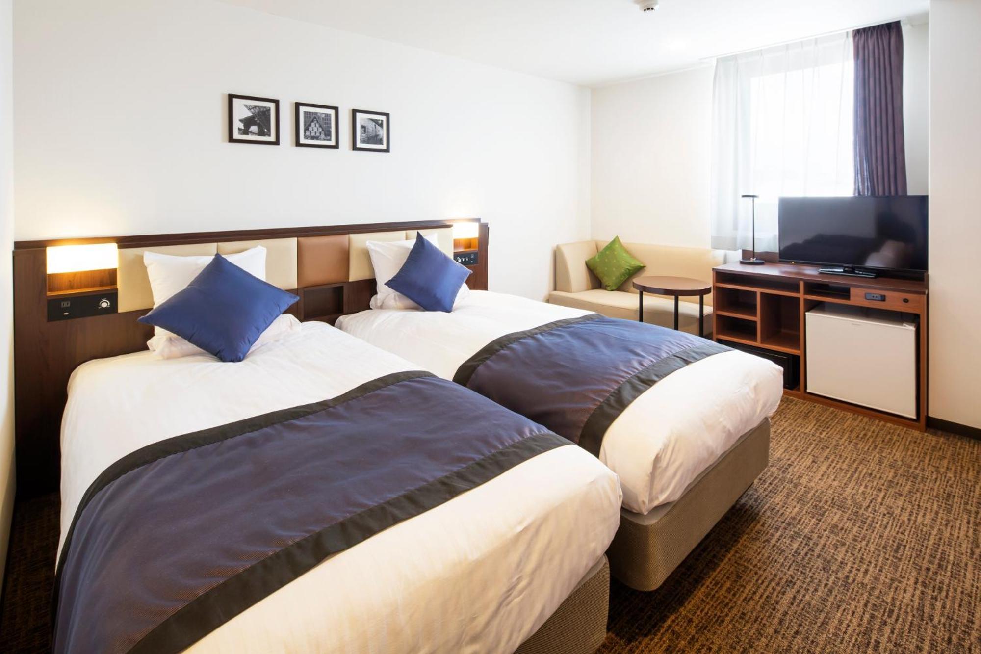 Hotel Mystays Kanazawa Castle Екстер'єр фото