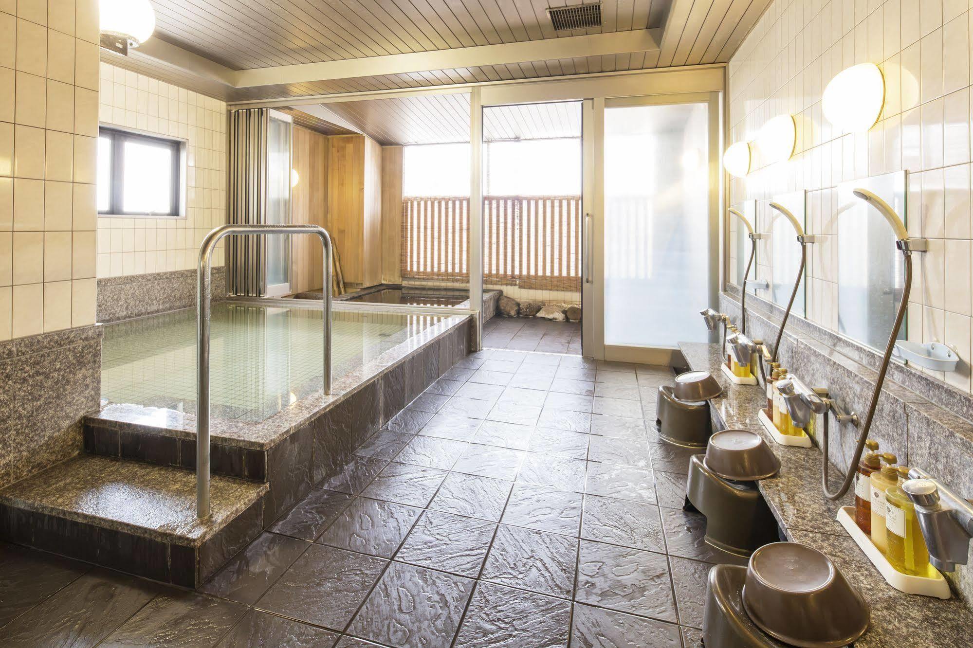 Hotel Mystays Kanazawa Castle Екстер'єр фото