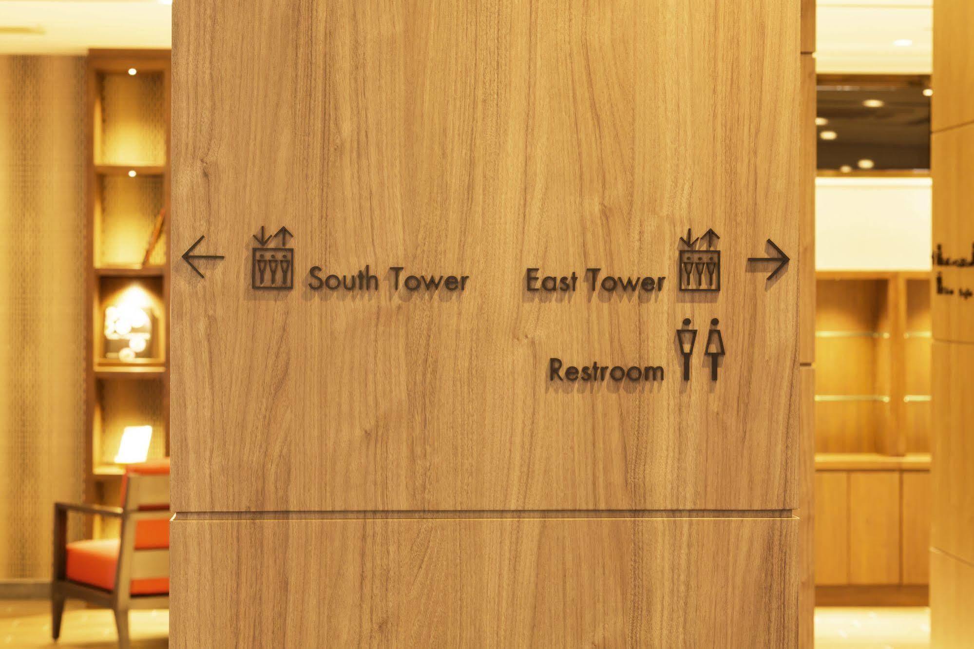 Hotel Mystays Kanazawa Castle Екстер'єр фото